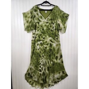 Sangria Woman Green Animal Print Chiffon Midi Dress Flutter Sleeve V-Neck‎ 16/18